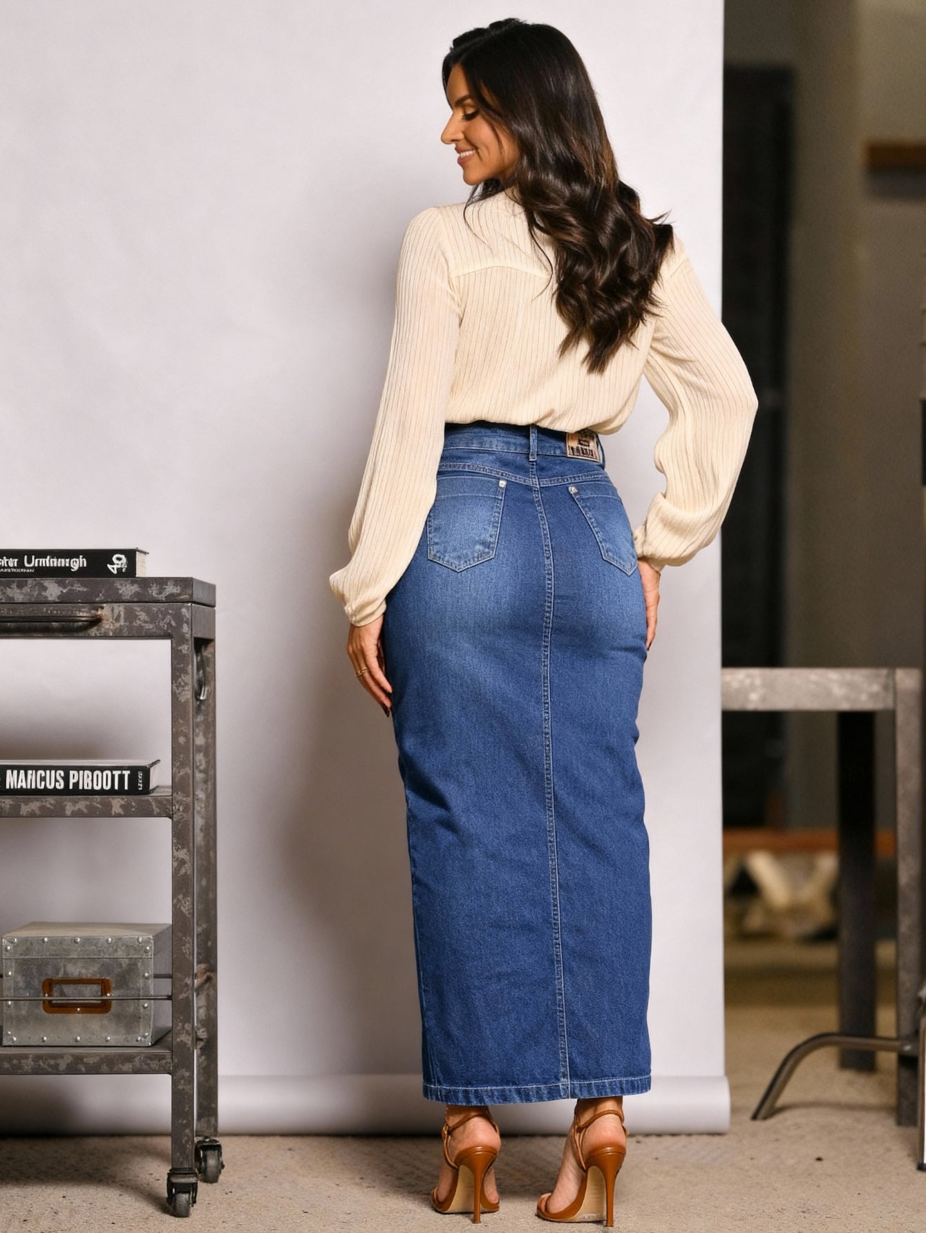 Saia Jeans Longa Azul Marinho Com Abertura na Frente Anagrom Ref.231